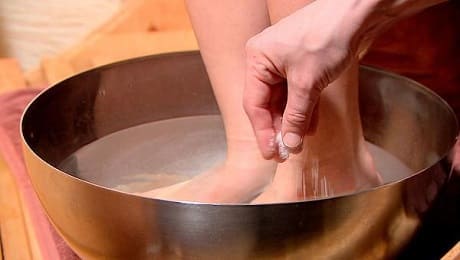 Солевая ванночка для ног